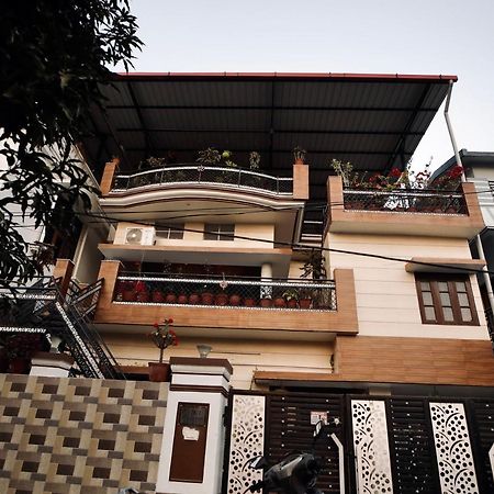 The Location, A Penthouse Hotel Dehradun Exterior photo